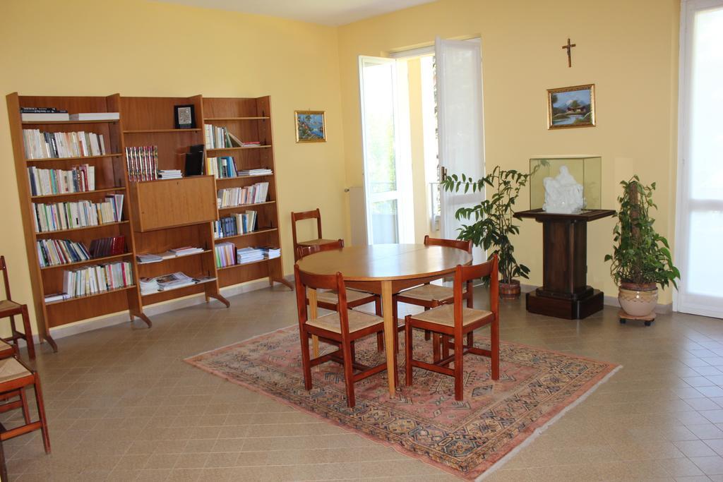 Centro Di Spiritualita Maria Candida Armeno Exterior photo