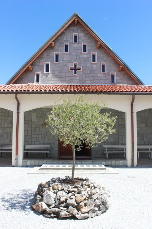 Centro Di Spiritualita Maria Candida Armeno Exterior photo
